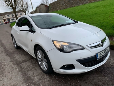 2012 - Opel Astra Manual