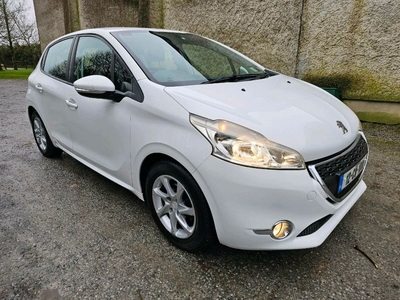 2012 - Peugeot 208 Manual