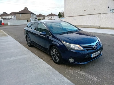 2012 - Toyota Avensis Manual