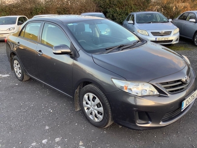 2012 - Toyota Corolla Manual