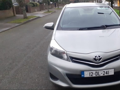 2012 - Toyota Yaris Manual