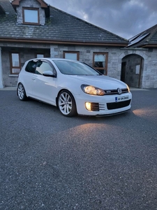 2012 - Volkswagen Golf Manual