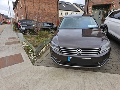 2012 - Volkswagen Passat Manual