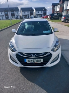 2013 - Hyundai i30 Manual