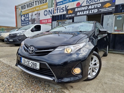 2013 - Toyota Auris Manual