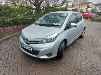 2013 - Toyota Yaris Manual