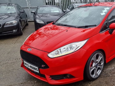 2014 - Ford Fiesta Manual