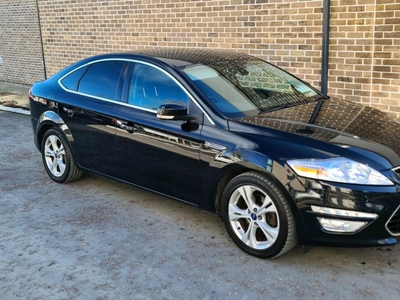 2014 - Ford Mondeo Manual