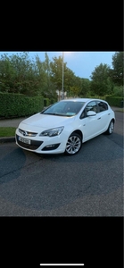 2014 - Opel Astra Manual