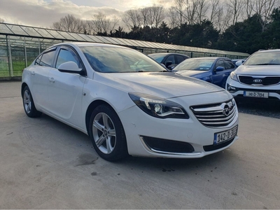 2014 - Opel Insignia Manual