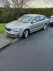 2014 - Skoda Superb Manual