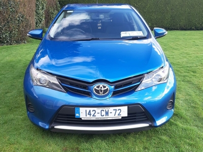 2014 - Toyota Auris Manual