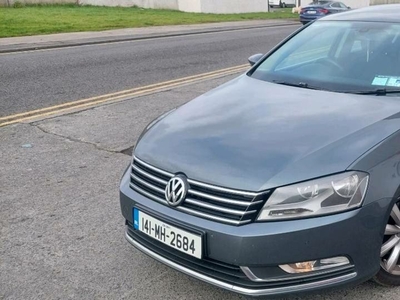 2014 - Volkswagen Passat Manual