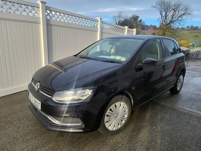 2014 - Volkswagen Polo Automatic