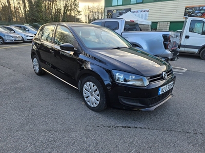 2014 - Volkswagen Polo Automatic