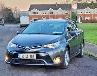 2015 - Toyota Avensis Manual