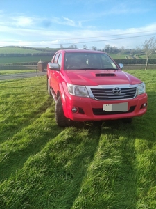 2015 - Toyota Hilux Manual