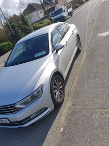 2015 - Volkswagen Passat Manual