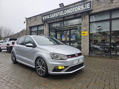 2015 - Volkswagen Polo Automatic