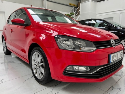 2015 - Volkswagen Polo Manual