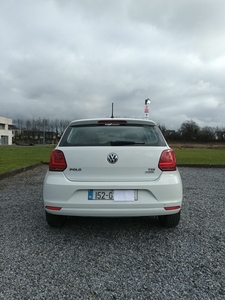 2015 - Volkswagen Polo Manual