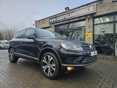 2015 - Volkswagen Touareg Automatic