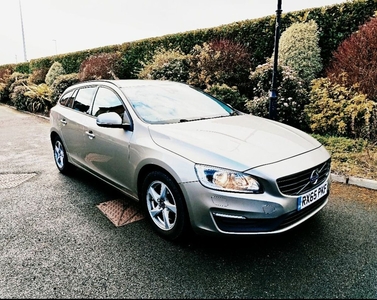 2015 - Volvo V60 Manual