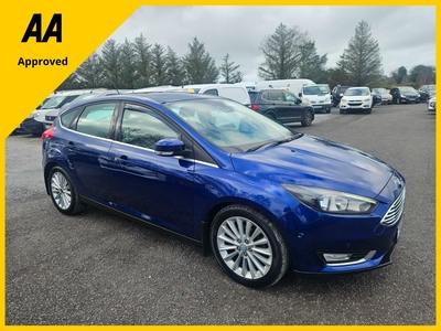 2016 (161) Ford Focus