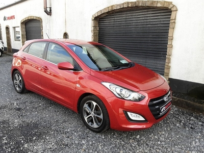 2016 - Hyundai i30 Manual