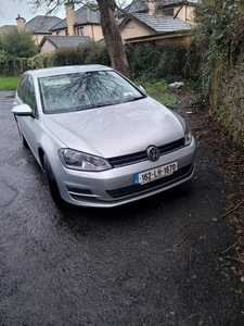 2016 - Volkswagen Golf Manual