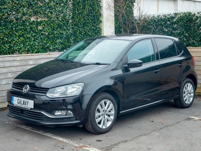 2016 - Volkswagen Polo Automatic