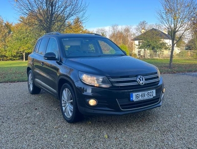 2016 - Volkswagen Tiguan Manual