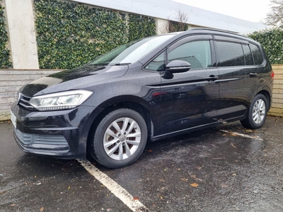 2016 - Volkswagen Touran Automatic