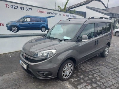 2017 - Fiat Doblo Manual