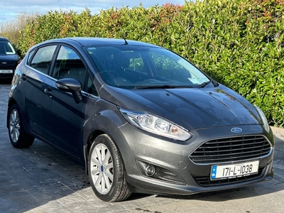 2017 - Ford Fiesta Manual