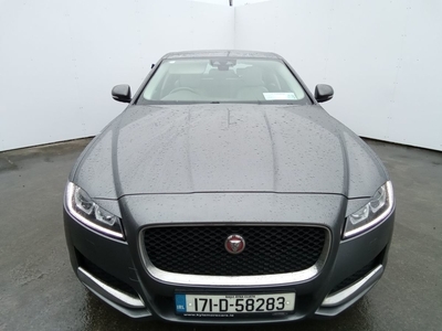 2017 - Jaguar XF Manual