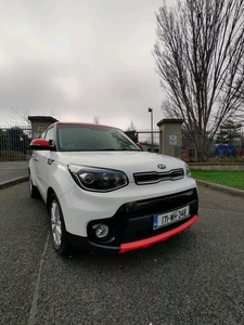 2017 - Kia Soul Manual