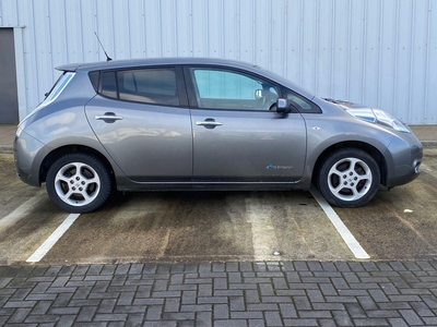 2017 - Nissan Leaf Automatic