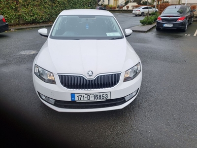 2017 - Skoda Octavia Manual