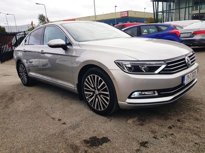 2017 - Volkswagen Passat Manual