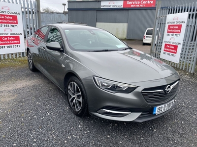 2019 - Opel Insignia Manual