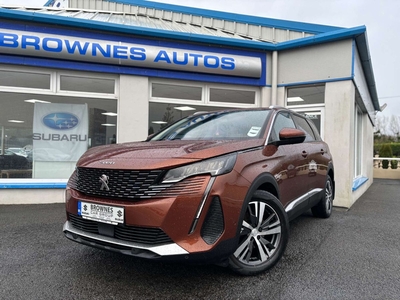 2021 - Peugeot 5008 Manual