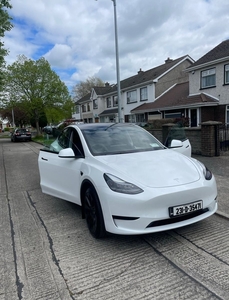 2023 - Tesla Model Y Automatic