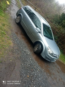 2005 - Vauxhall Astra Manual