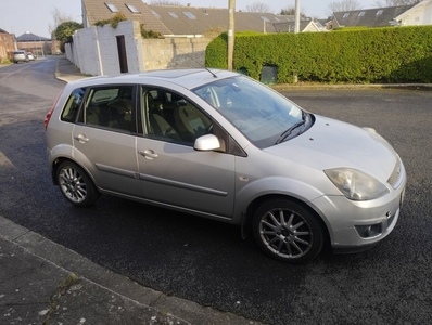 2008 - Ford Fiesta Manual