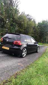 2008 - Volkswagen Golf ---