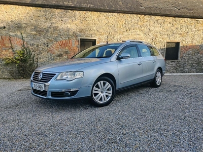 2008 - Volkswagen Passat Manual