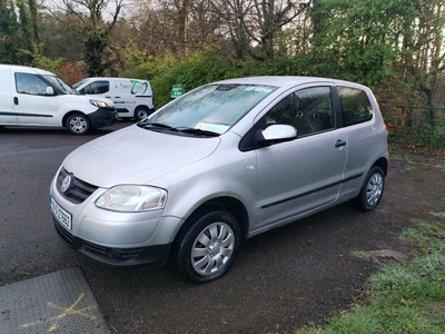 2009 - Volkswagen FOX ---