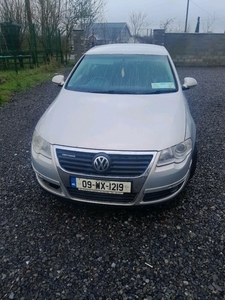 2009 - Volkswagen Passat Manual