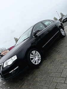 2009 - Volkswagen Passat Manual